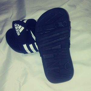 Adidas kids slide